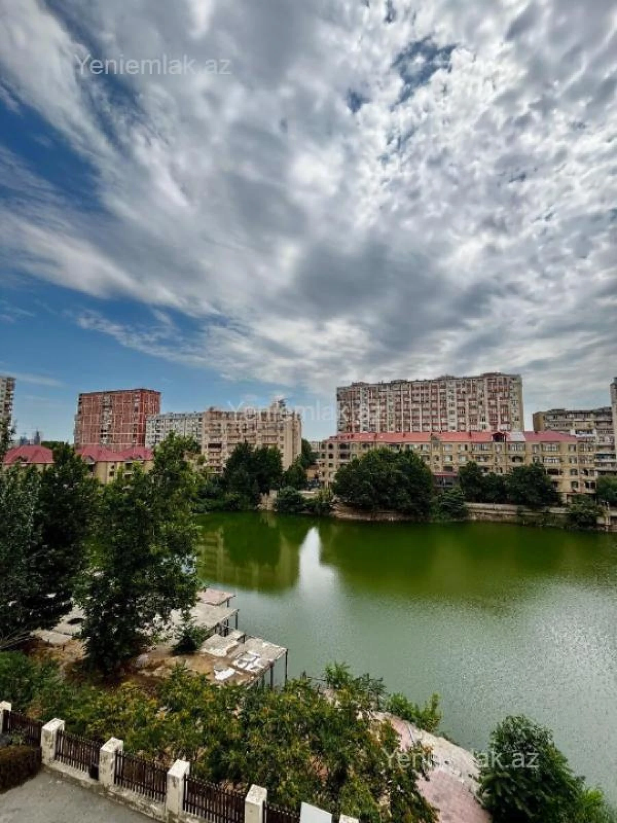 Satılır 3 otaqlı yeni tikili 160 m²