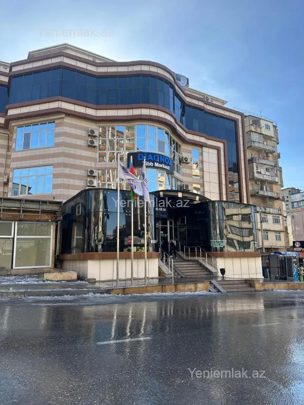 Satılır 3 otaqlı köhnə tikili 80 m²