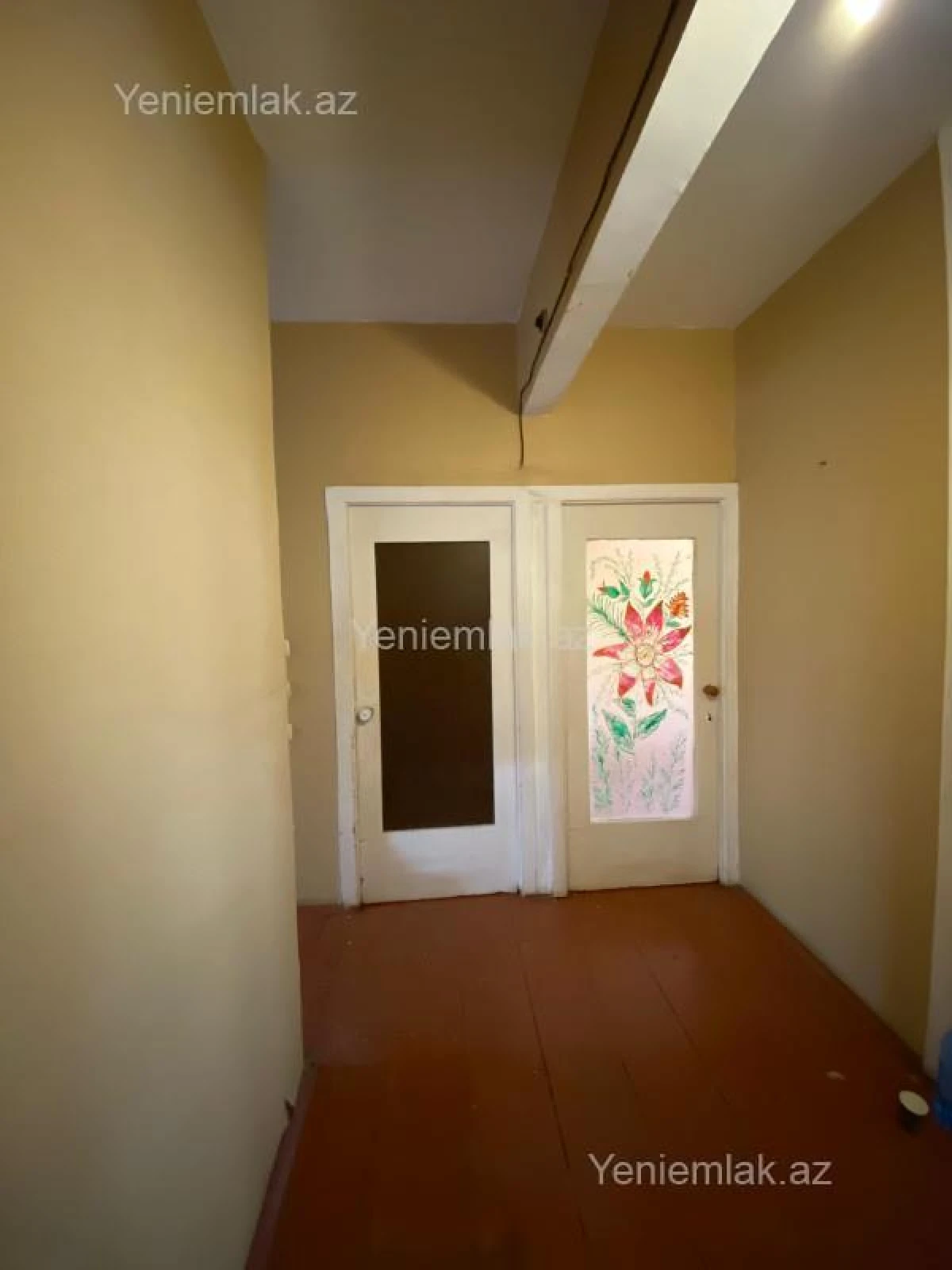 Satılır 3 otaqlı köhnə tikili 80 m²
