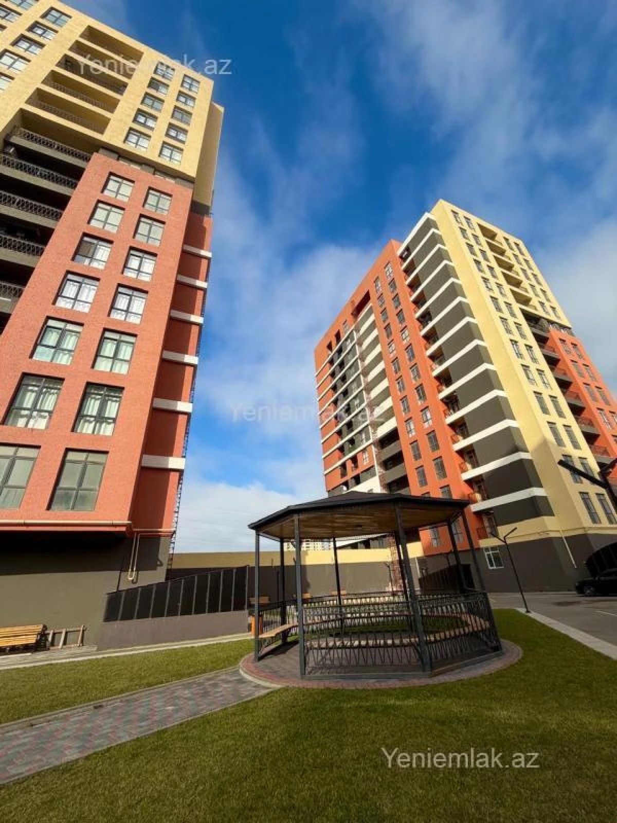 Satılır 2 otaqlı yeni tikili 81 m²