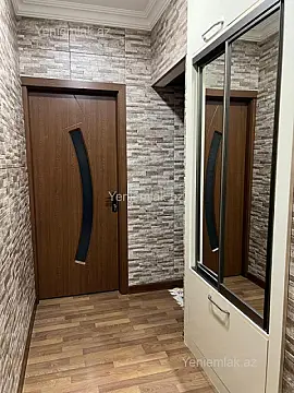 Satılır 2 otaqlı köhnə tikili 55 m²