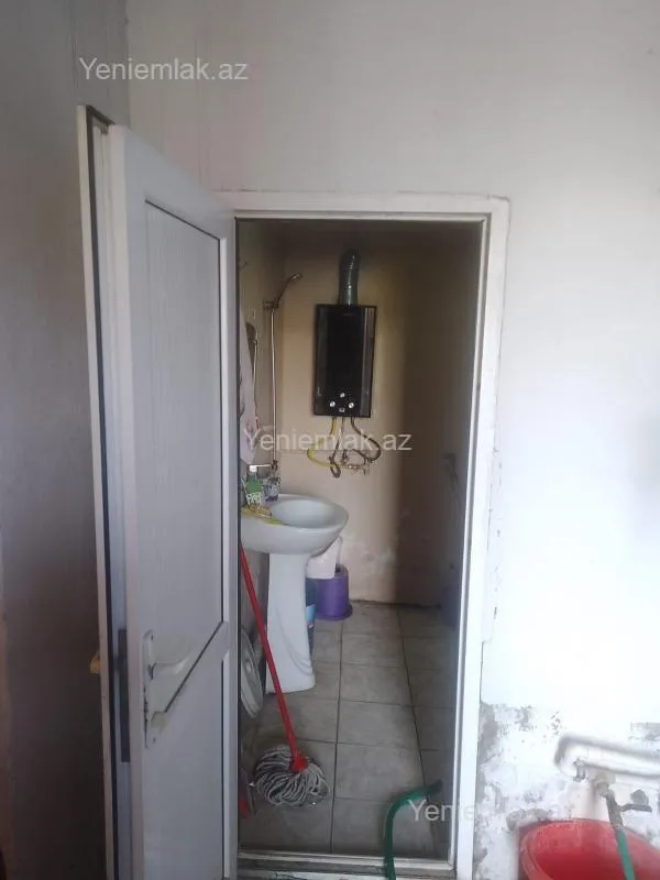 Satılır 3 otaqlı həyət evi 100 m²