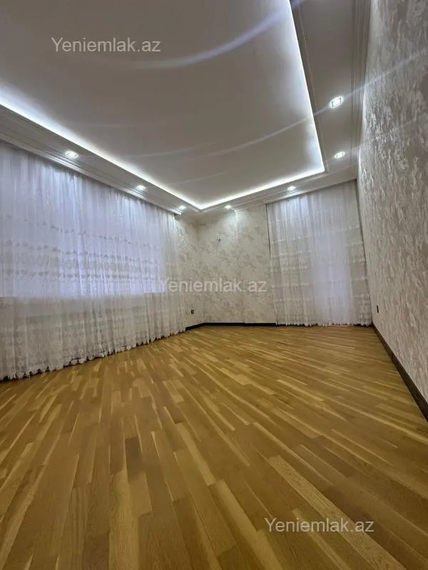 Satılır 3 otaqlı yeni tikili 131 m²