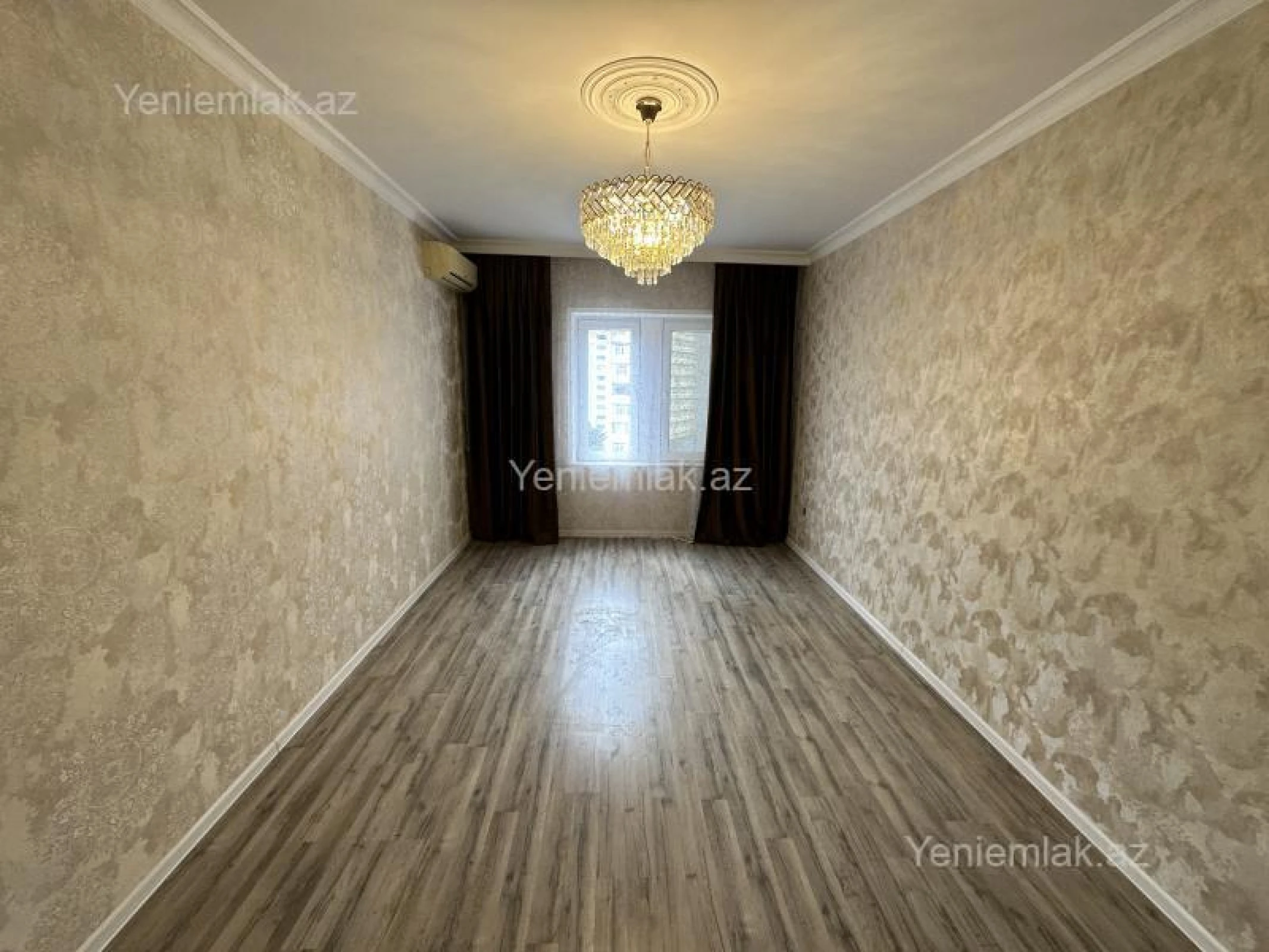 Satılır 2 otaqlı köhnə tikili 60 m²
