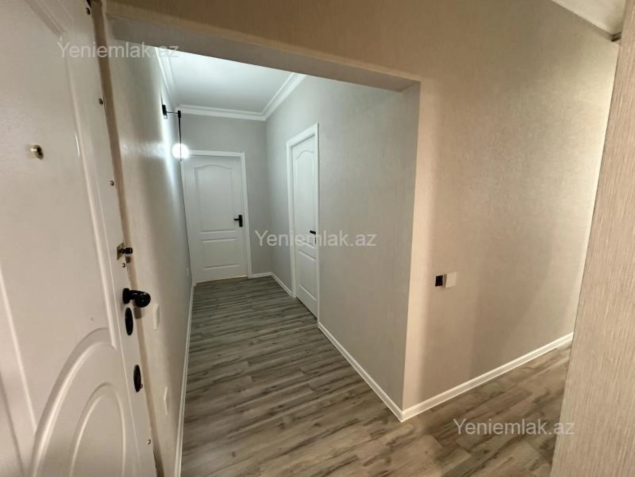Satılır 2 otaqlı köhnə tikili 60 m²