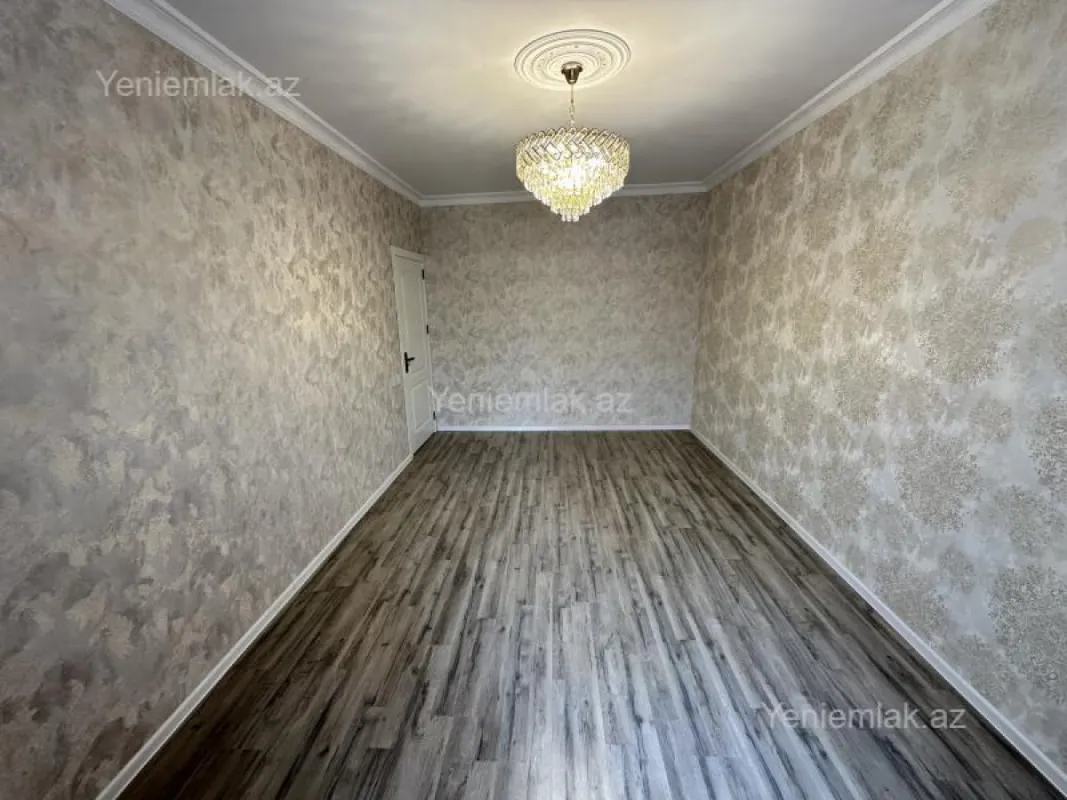 Satılır 2 otaqlı köhnə tikili 60 m²
