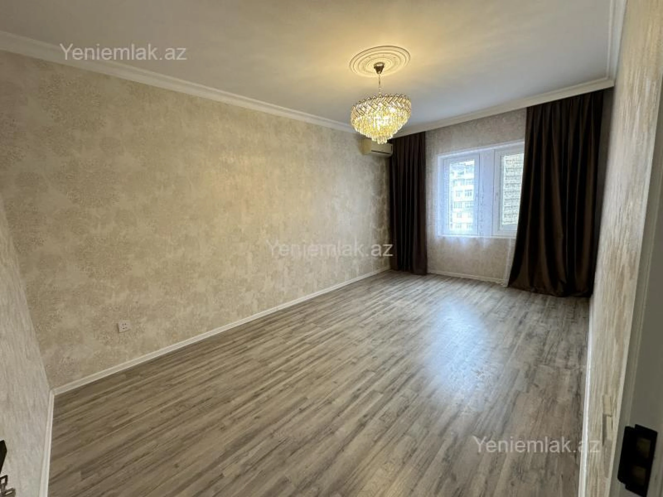 Satılır 2 otaqlı köhnə tikili 60 m²