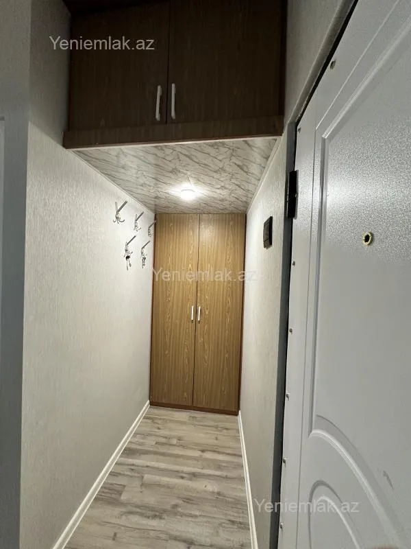 Satılır 2 otaqlı köhnə tikili 60 m²