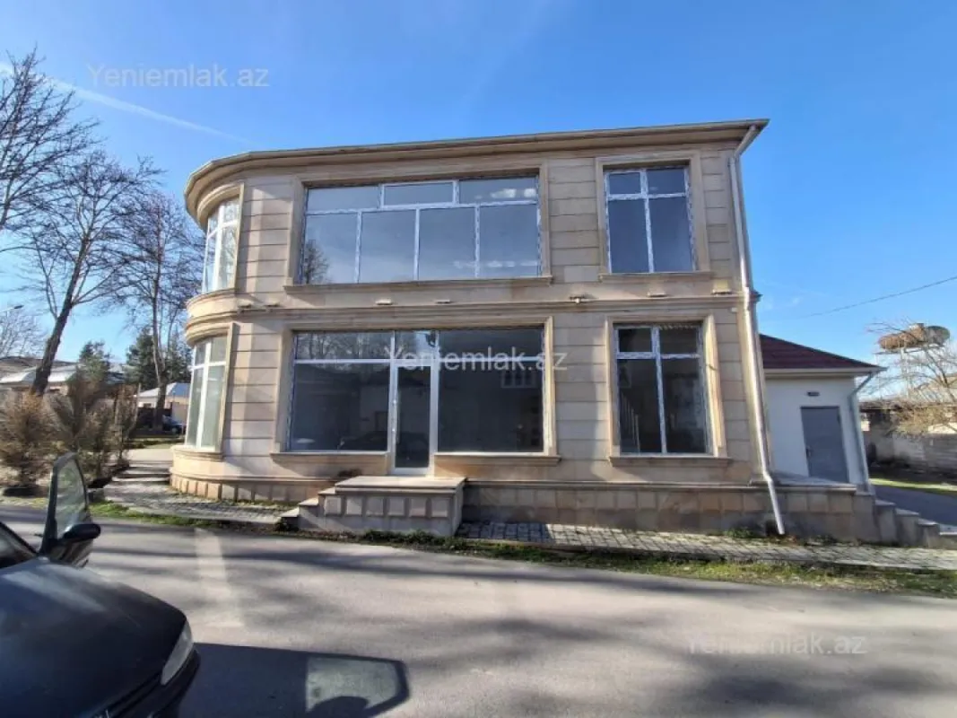 Satılır 6 otaqlı obyekt 140 m²