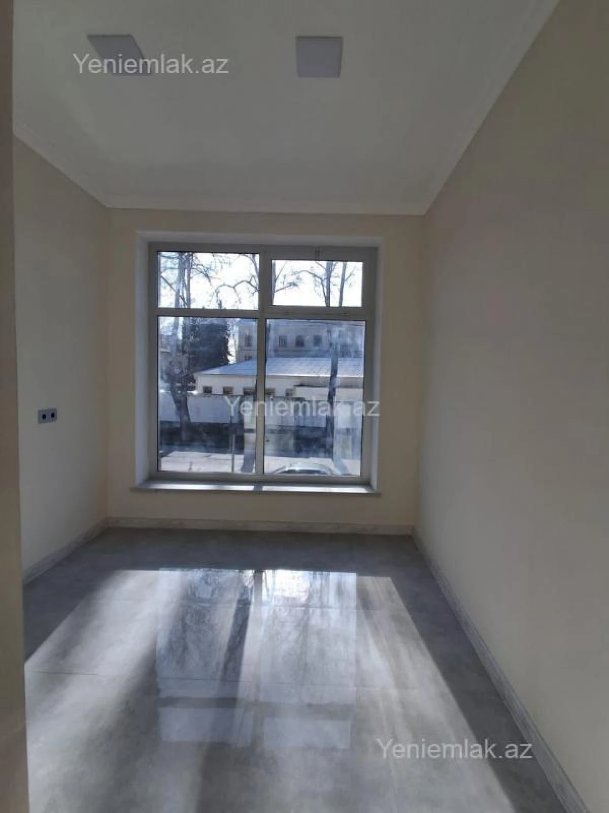 Satılır 6 otaqlı obyekt 140 m²