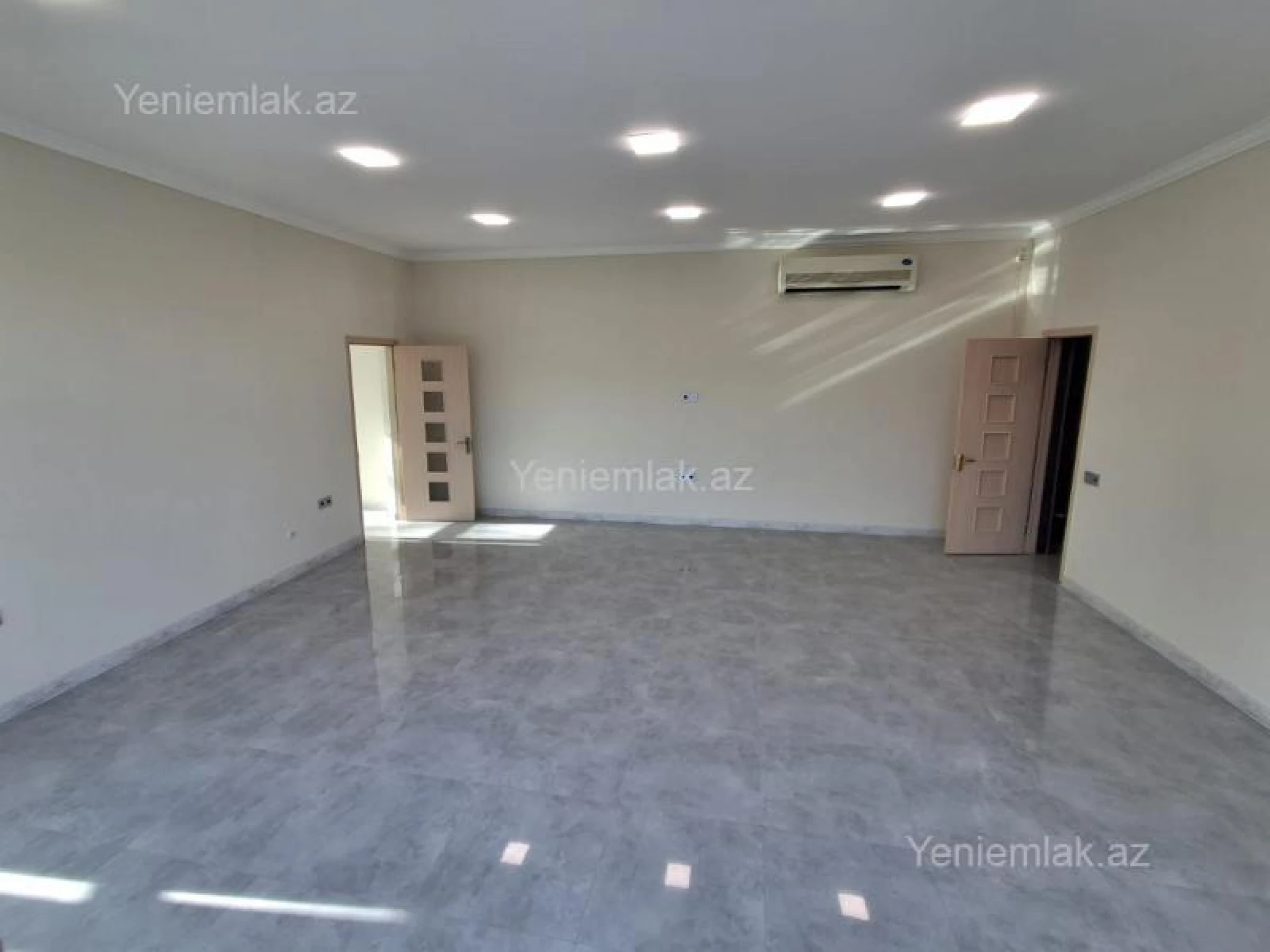 Satılır 6 otaqlı obyekt 140 m²