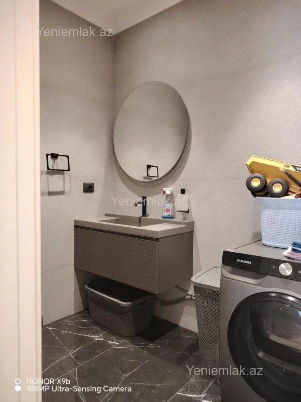 Satılır 4 otaqlı yeni tikili 210.5 m²