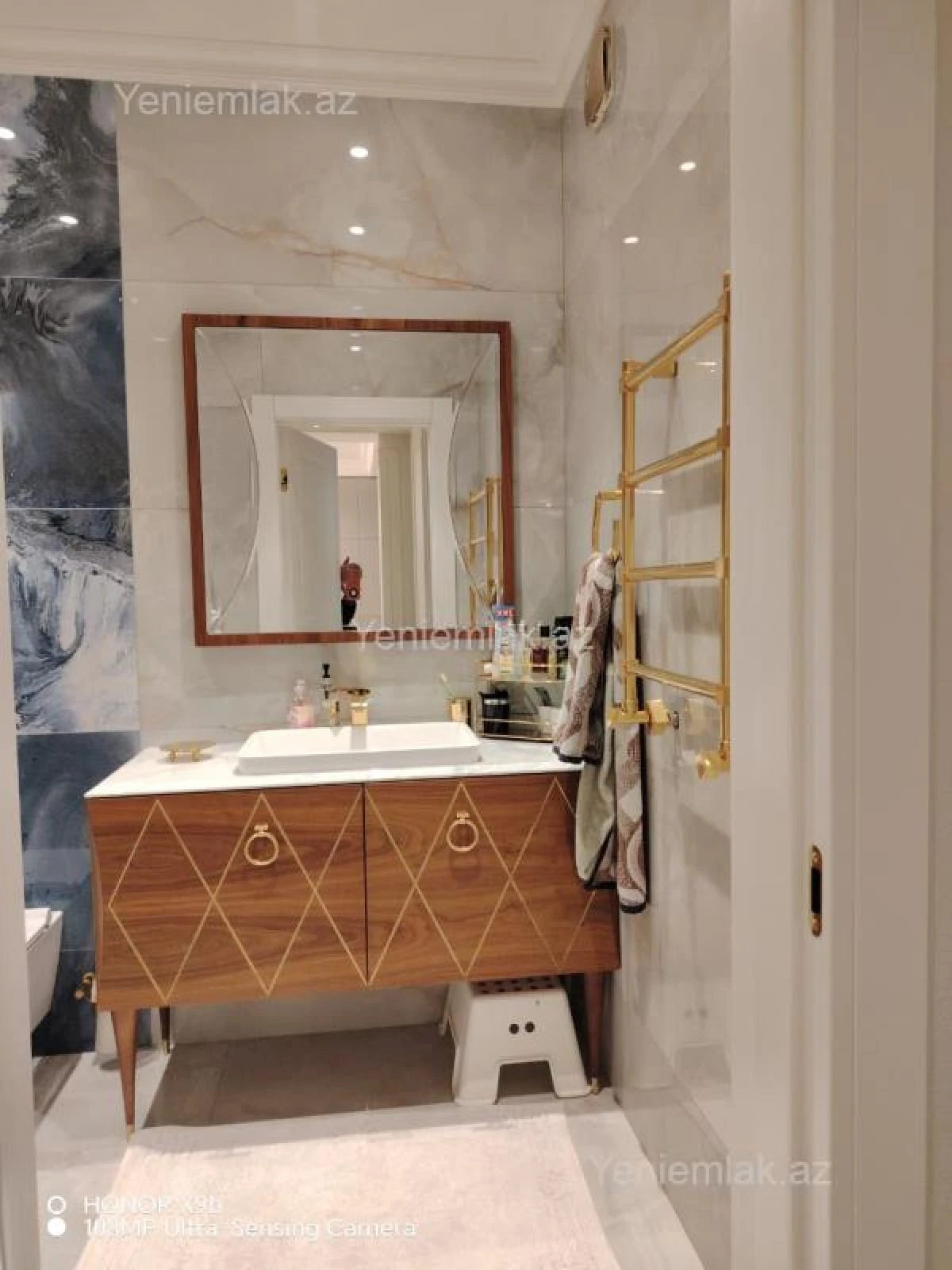 Satılır 4 otaqlı yeni tikili 210.5 m²