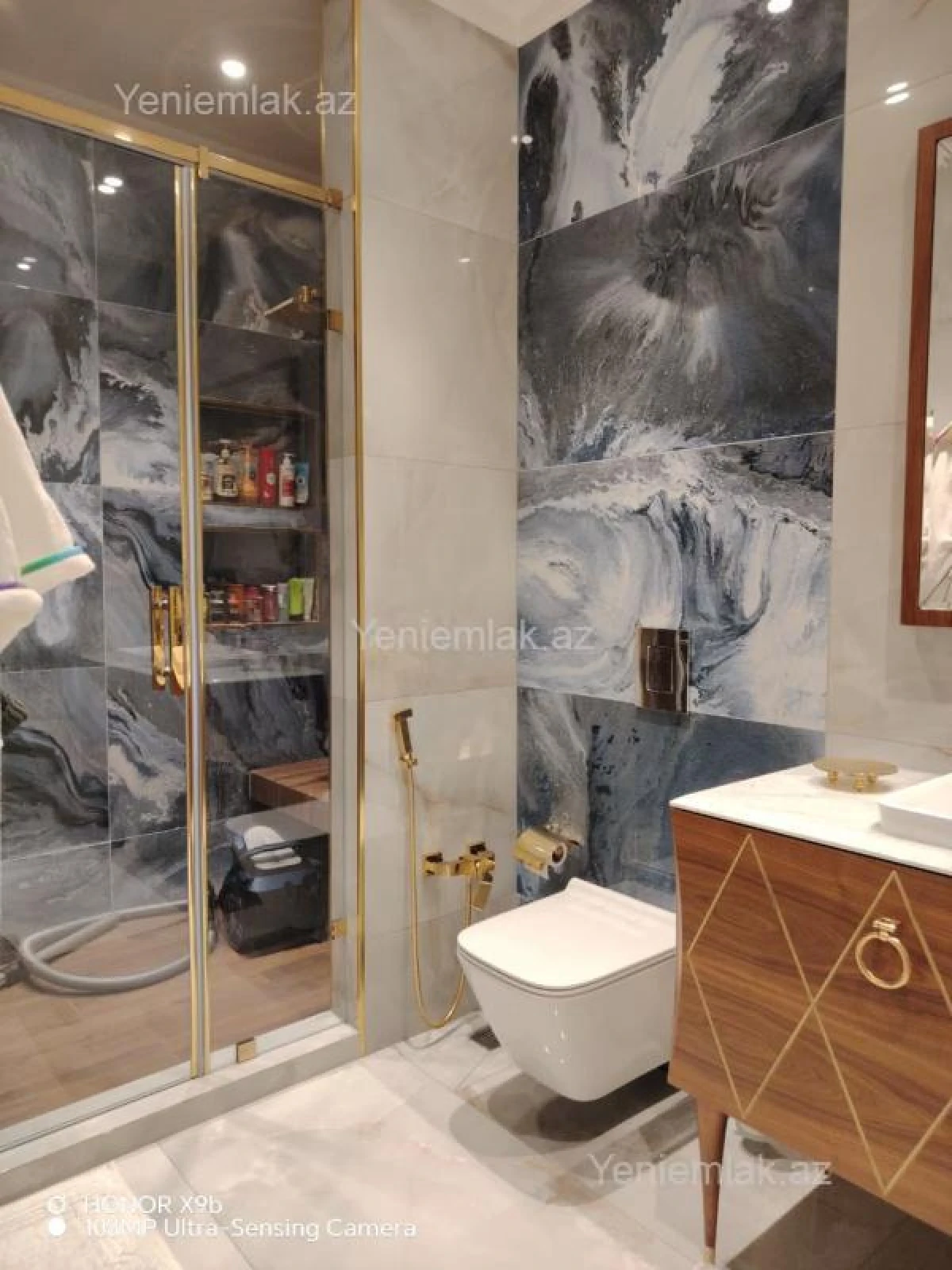 Satılır 4 otaqlı yeni tikili 210.5 m²