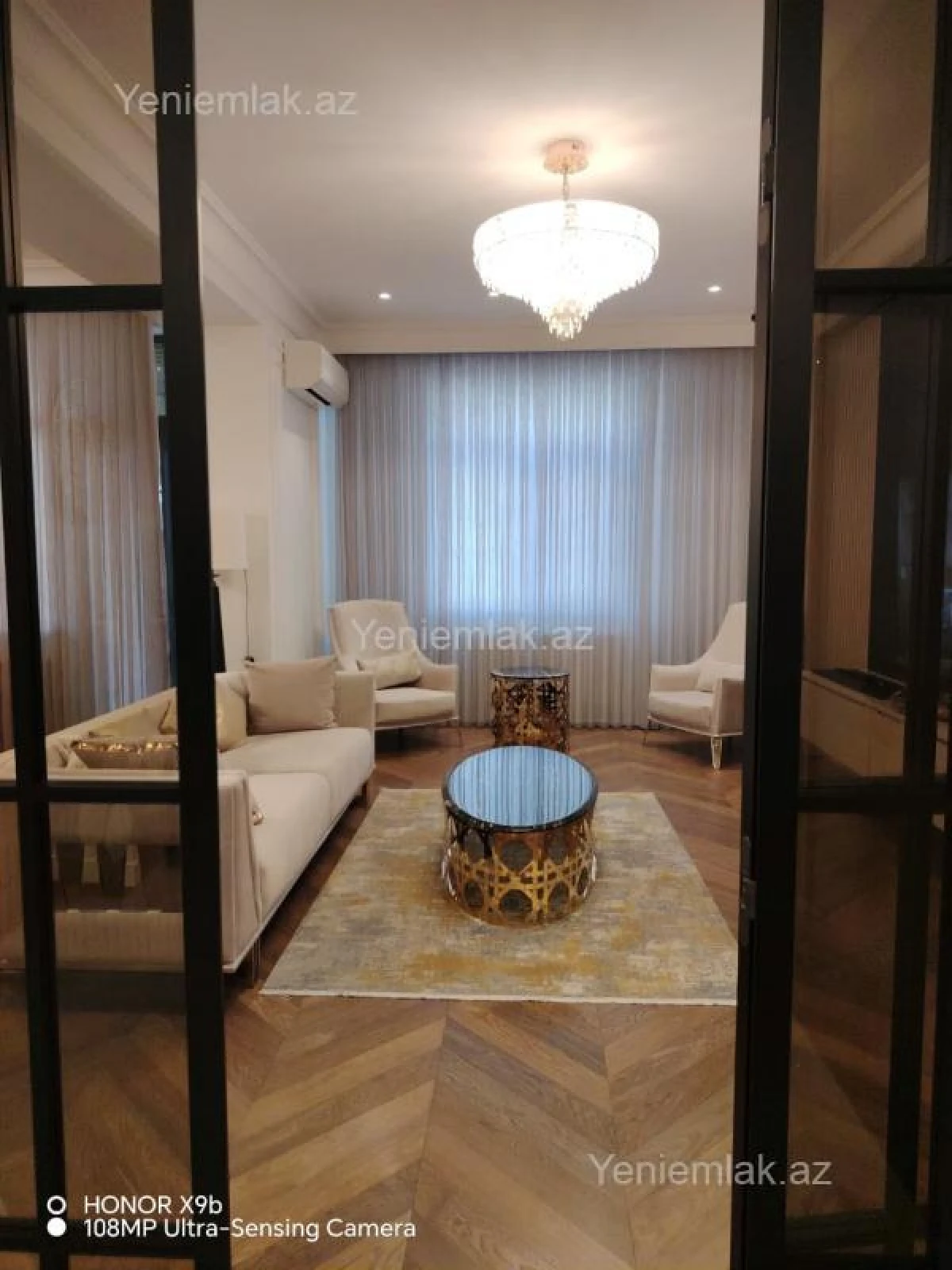 Satılır 4 otaqlı yeni tikili 210.5 m²