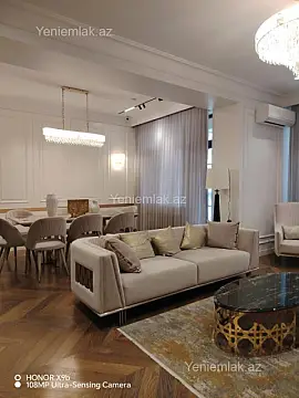 Satılır 4 otaqlı yeni tikili 210.5 m²