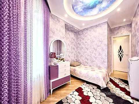 Satılır 5 otaqlı yeni tikili 160 m²
