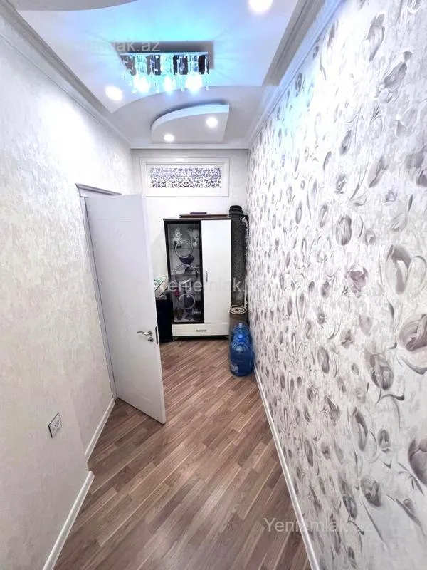Satılır 5 otaqlı yeni tikili 160 m²