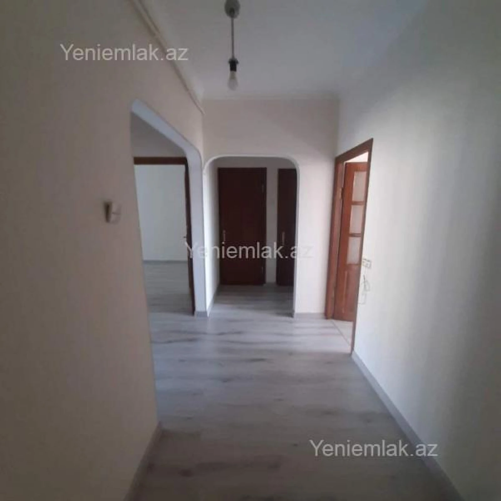 Satılır 3 otaqlı köhnə tikili 85 m²