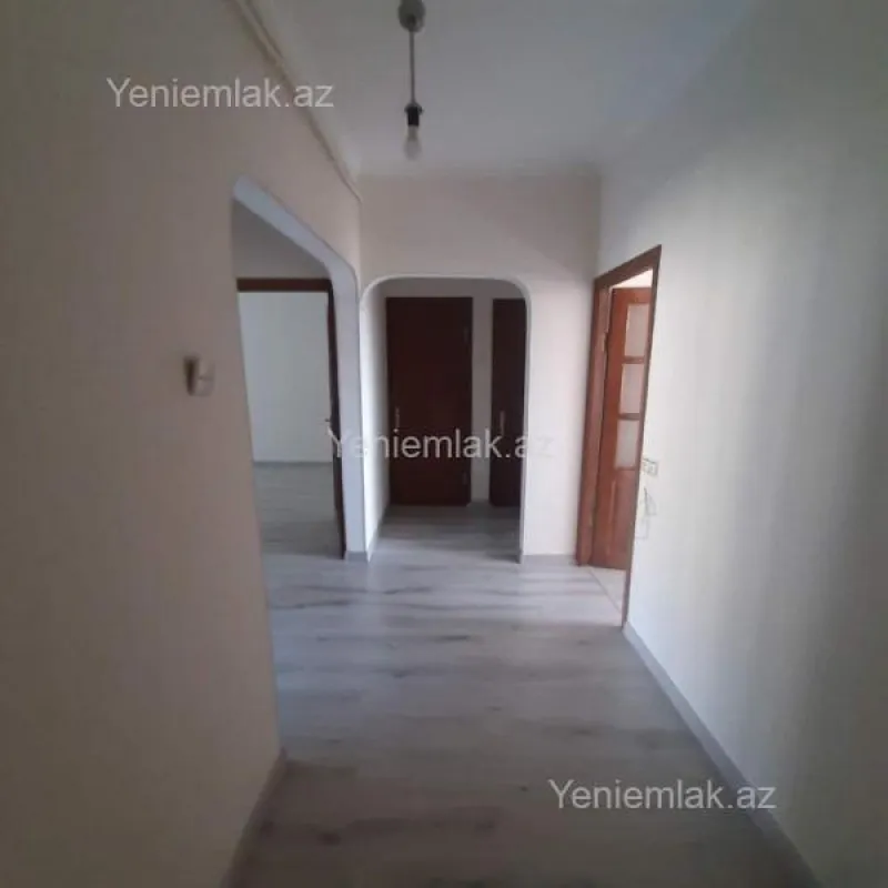 Satılır 3 otaqlı köhnə tikili 85 m²