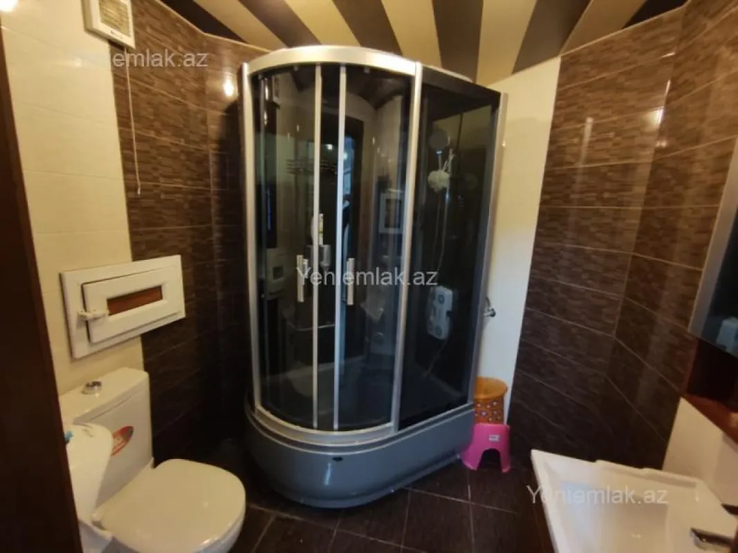 Satılır 3 otaqlı yeni tikili 145 m²