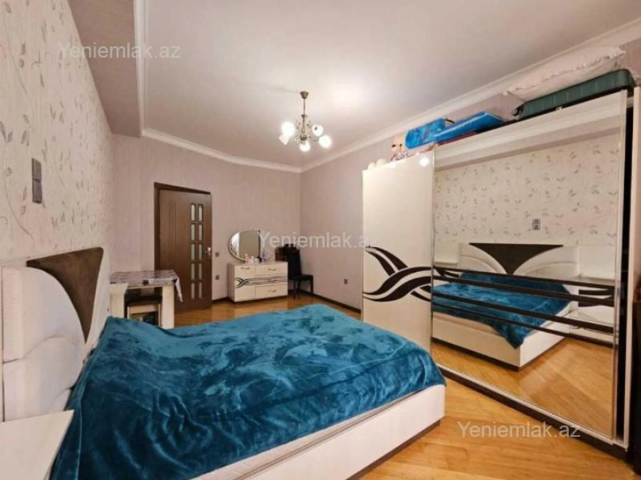 Satılır 3 otaqlı yeni tikili 145 m²