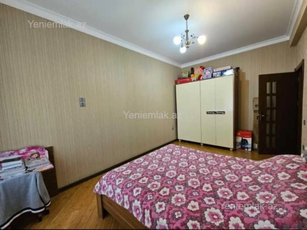 Satılır 3 otaqlı yeni tikili 145 m²