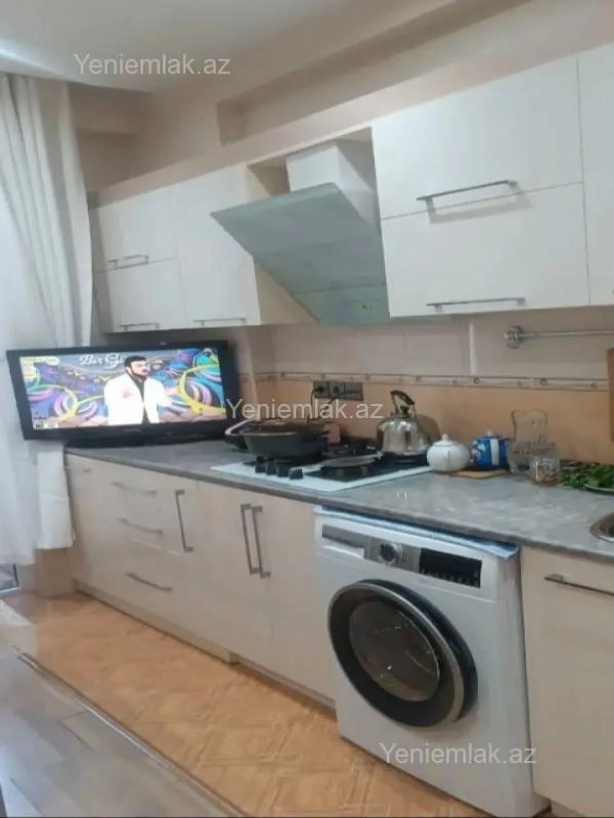 Satılır 3 otaqlı yeni tikili 145 m²