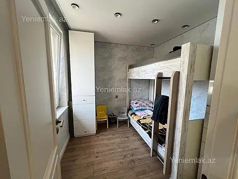 Satılır 3 otaqlı köhnə tikili 75 m²