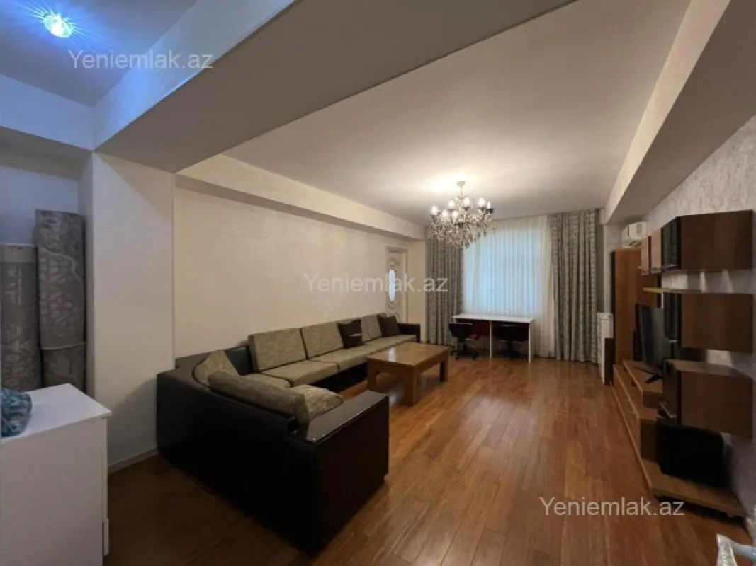 Satılır 3 otaqlı yeni tikili 80 m²