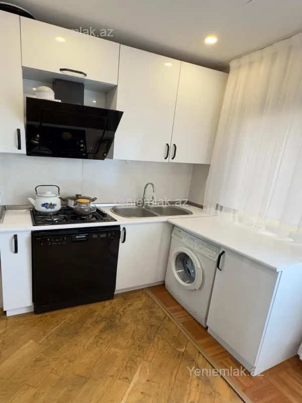 Satılır 2 otaqlı köhnə tikili 40 m²