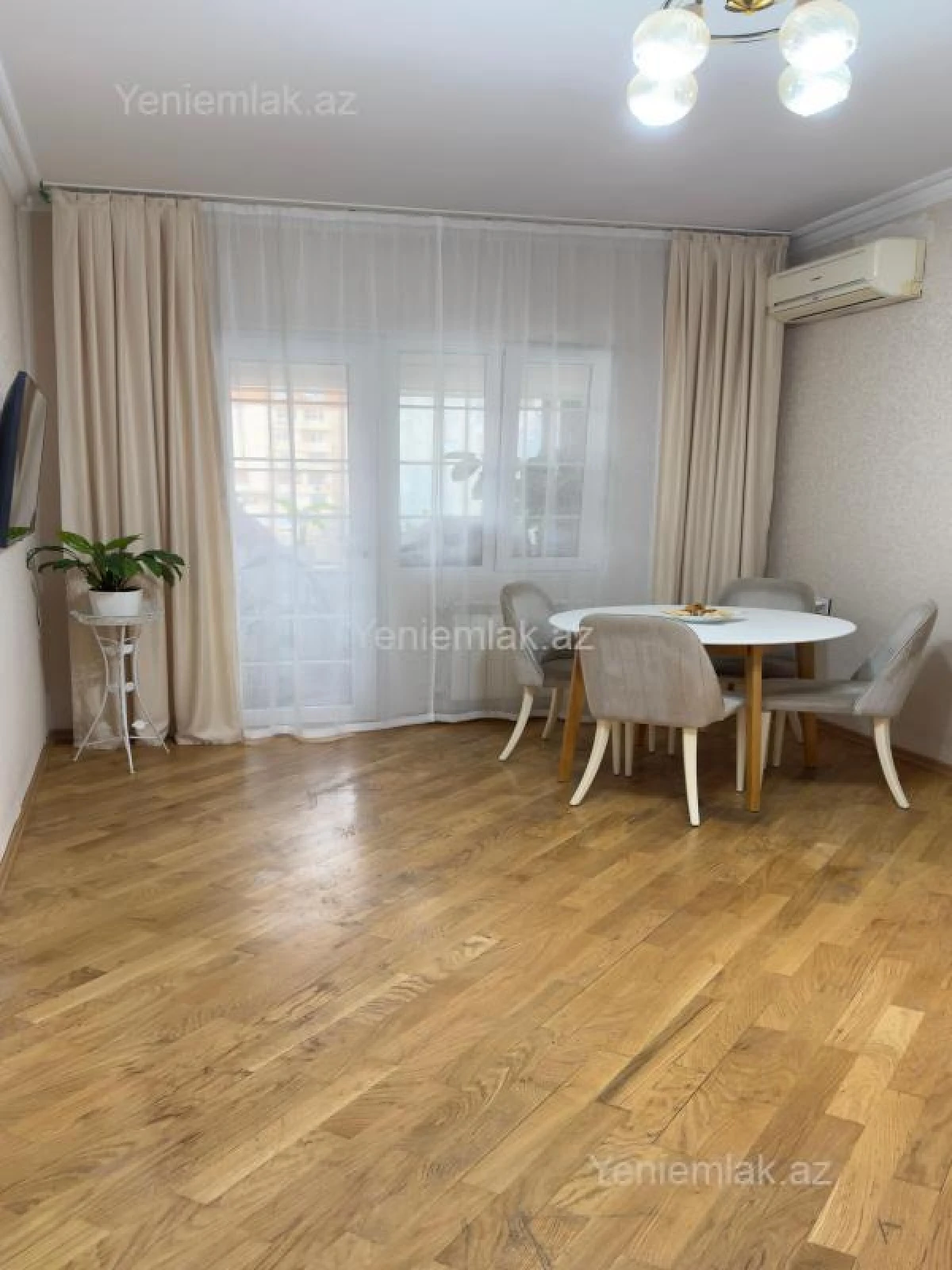 Satılır 2 otaqlı köhnə tikili 40 m²