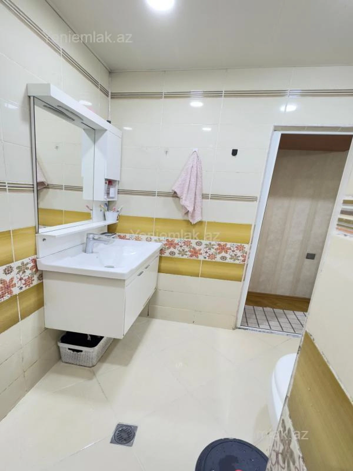 Satılır 2 otaqlı köhnə tikili 40 m²