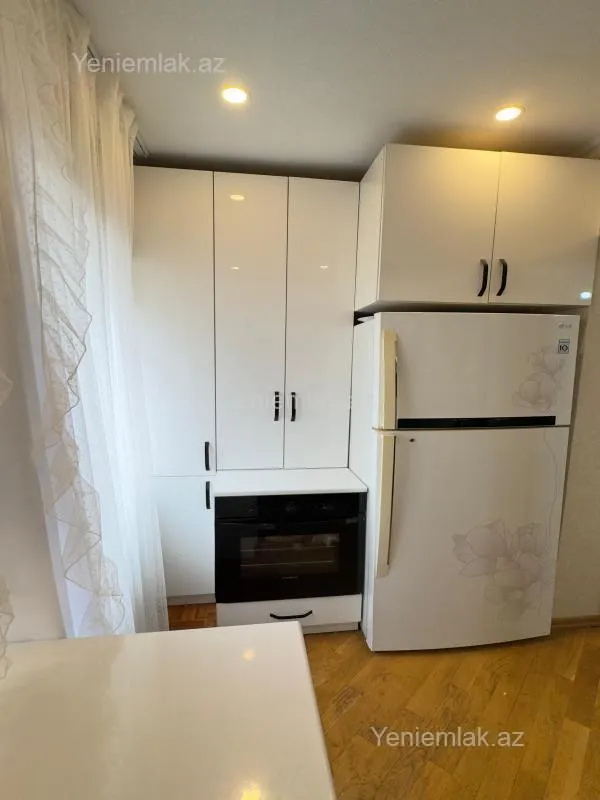 Satılır 2 otaqlı köhnə tikili 40 m²