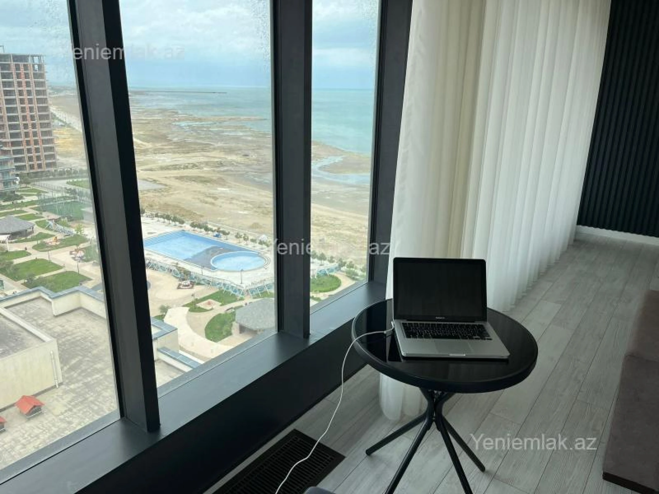 Satılır 2 otaqlı yeni tikili 70 m²