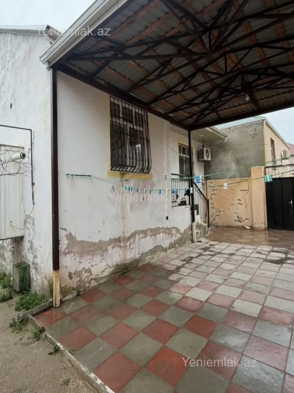 Satılır 2 otaqlı həyət evi 49.7 m²