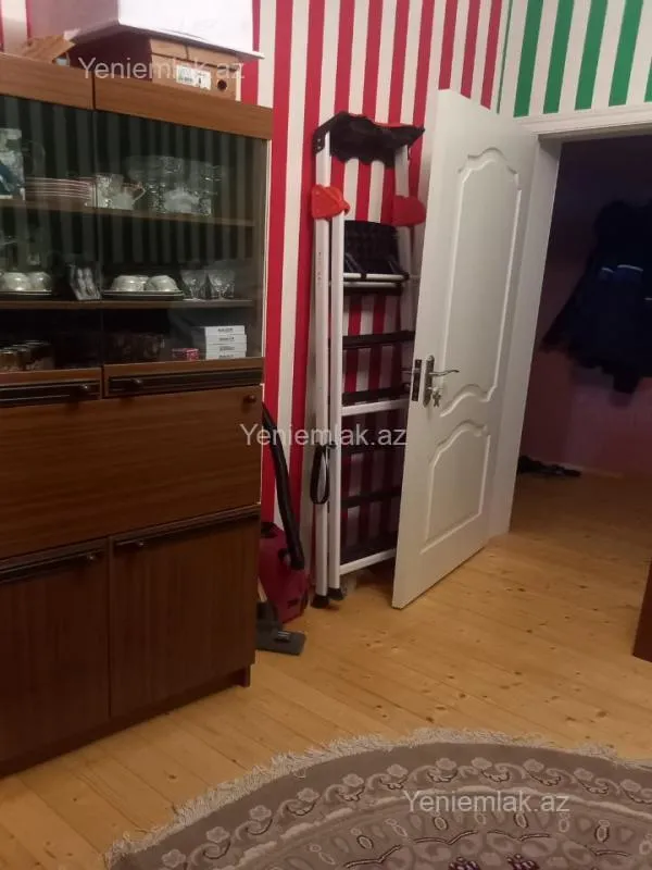 Satılır 4 otaqlı həyət evi 100 m²