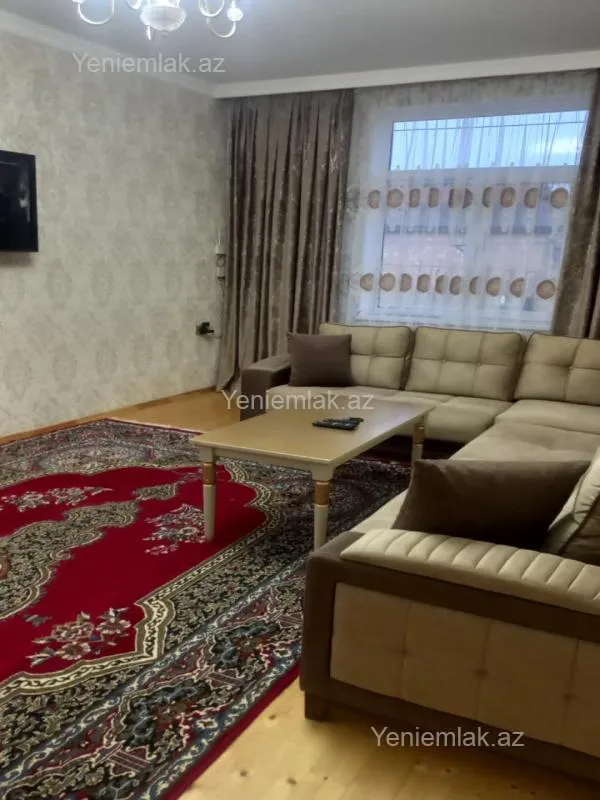 Satılır 4 otaqlı həyət evi 100 m²