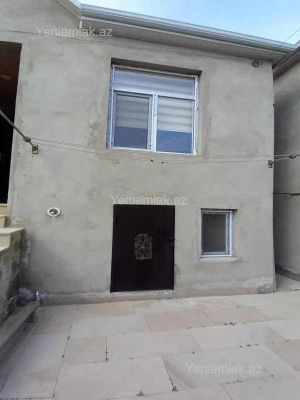 Satılır 4 otaqlı həyət evi 100 m²