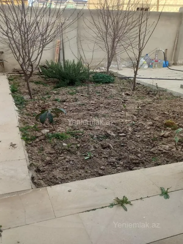 Satılır 4 otaqlı həyət evi 100 m²