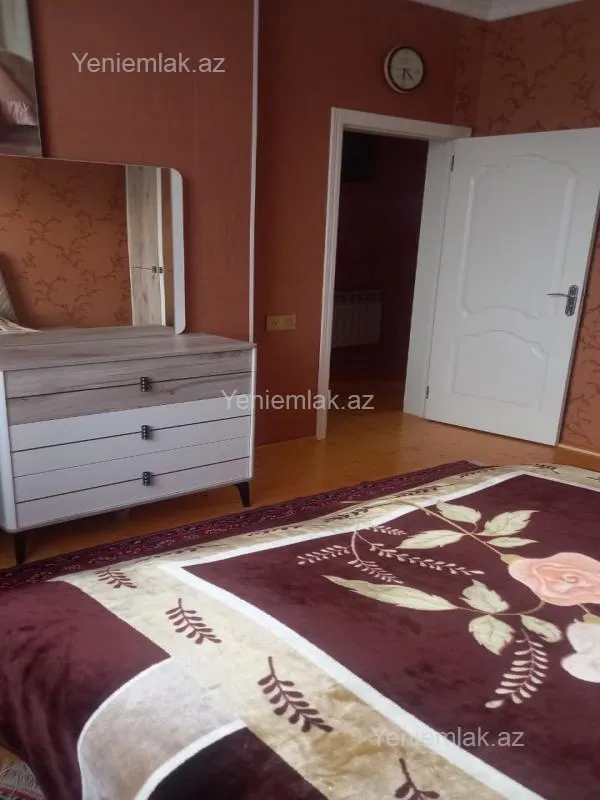 Satılır 4 otaqlı həyət evi 100 m²