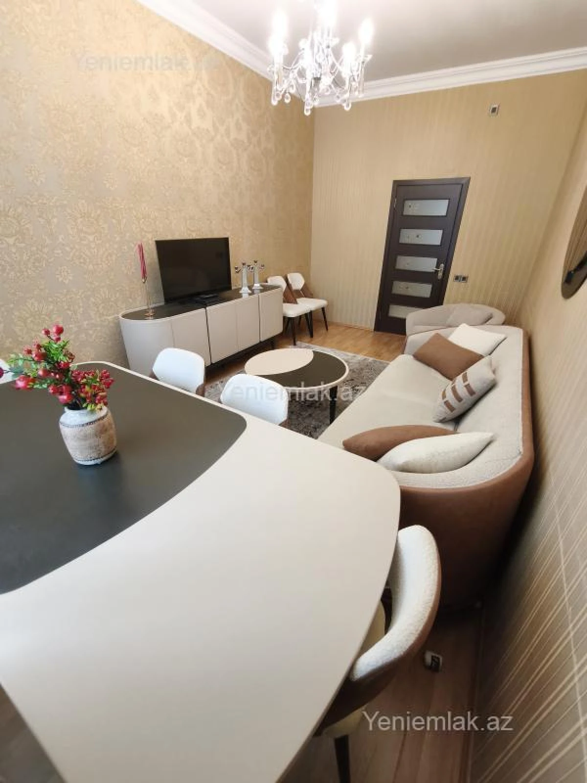 Satılır 3 otaqlı köhnə tikili 80 m²