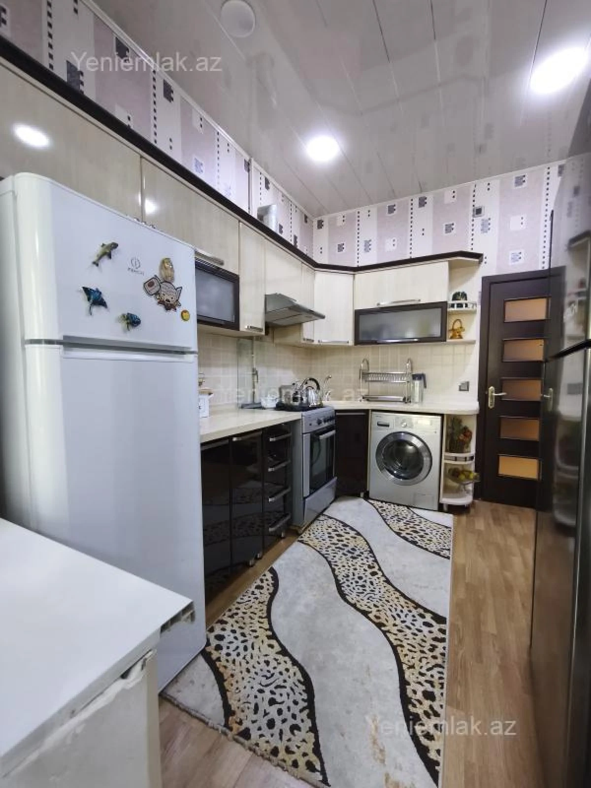 Satılır 3 otaqlı köhnə tikili 80 m²