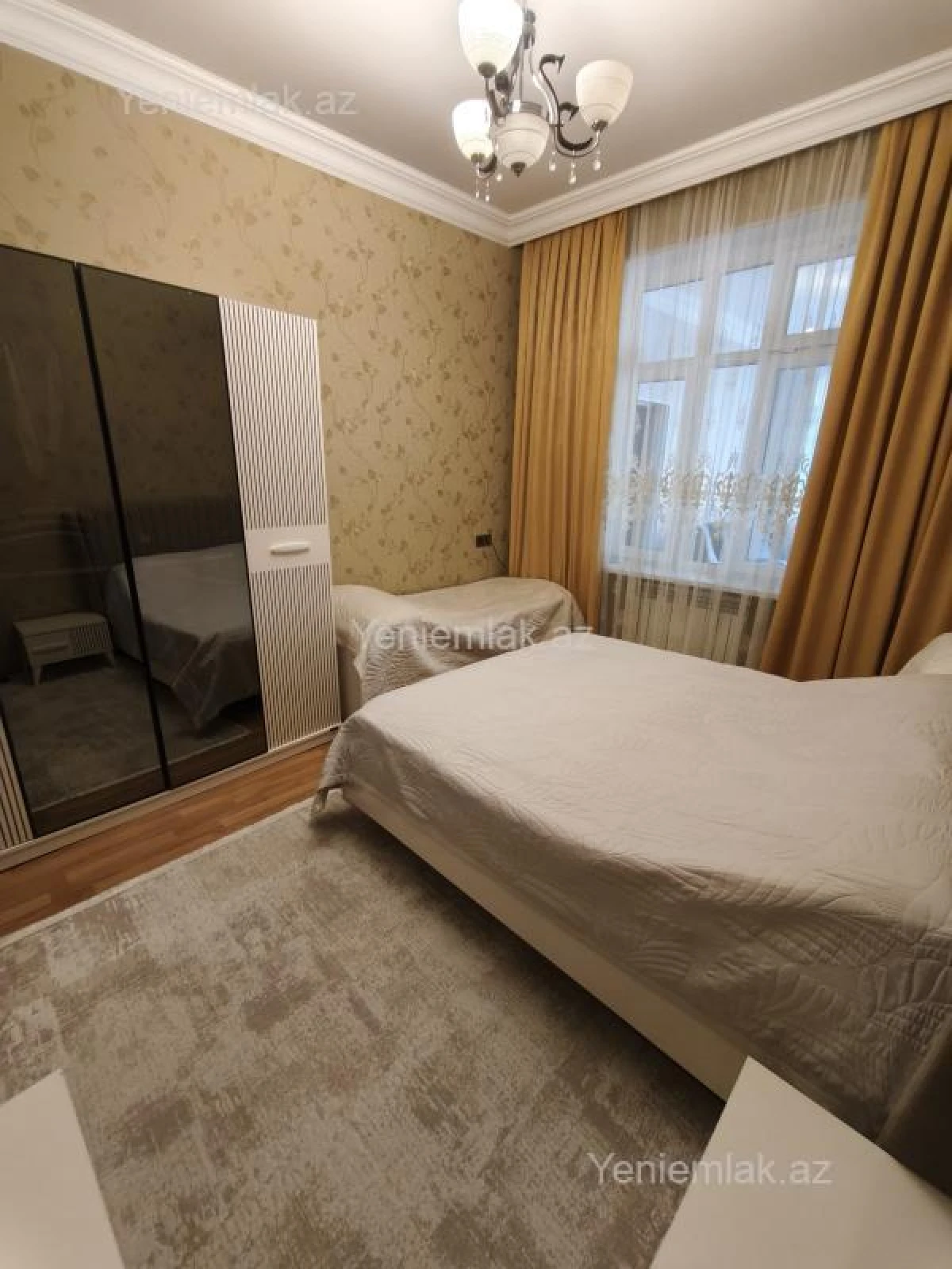 Satılır 3 otaqlı köhnə tikili 80 m²