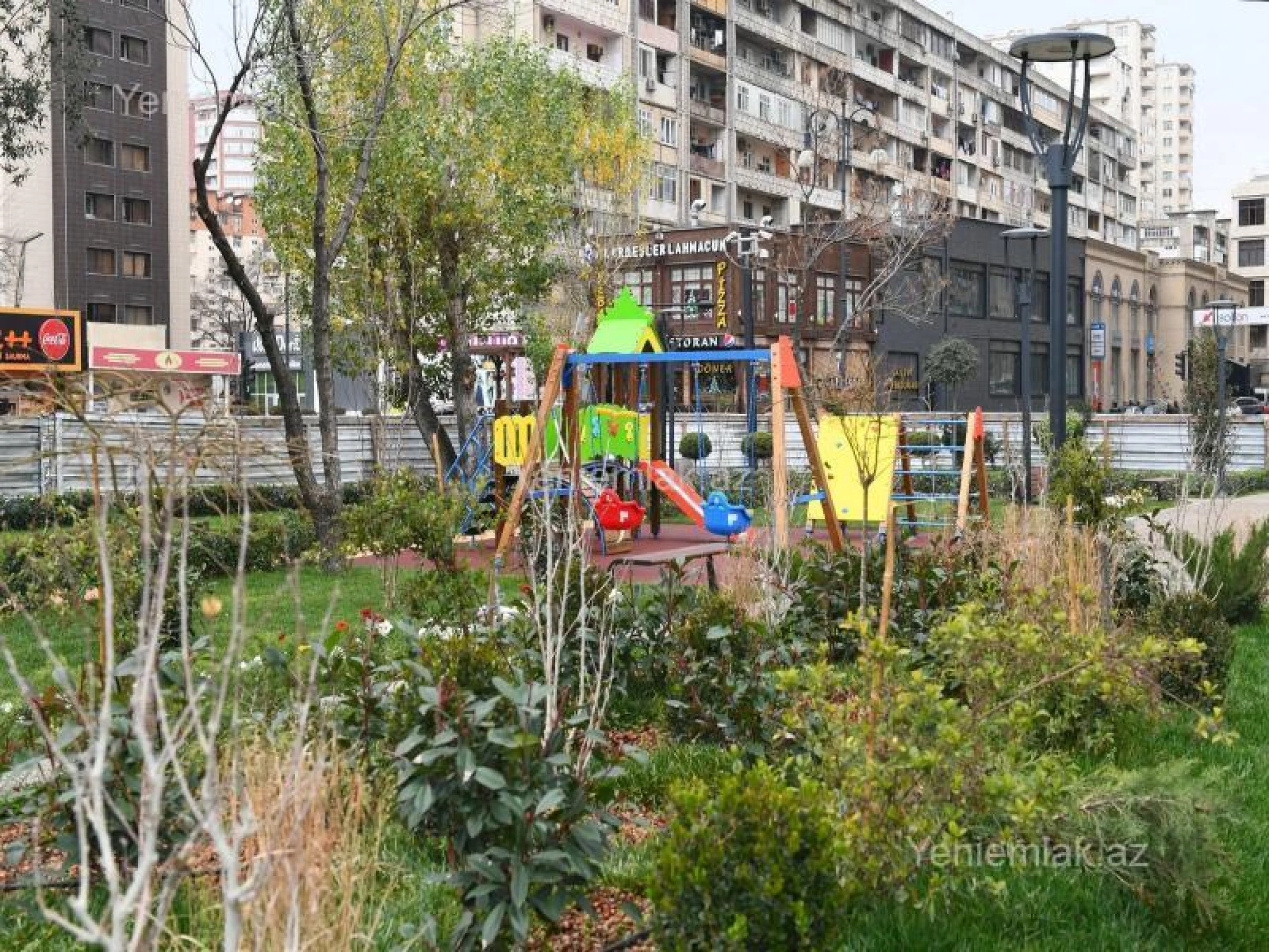 Satılır 3 otaqlı köhnə tikili 70 m²