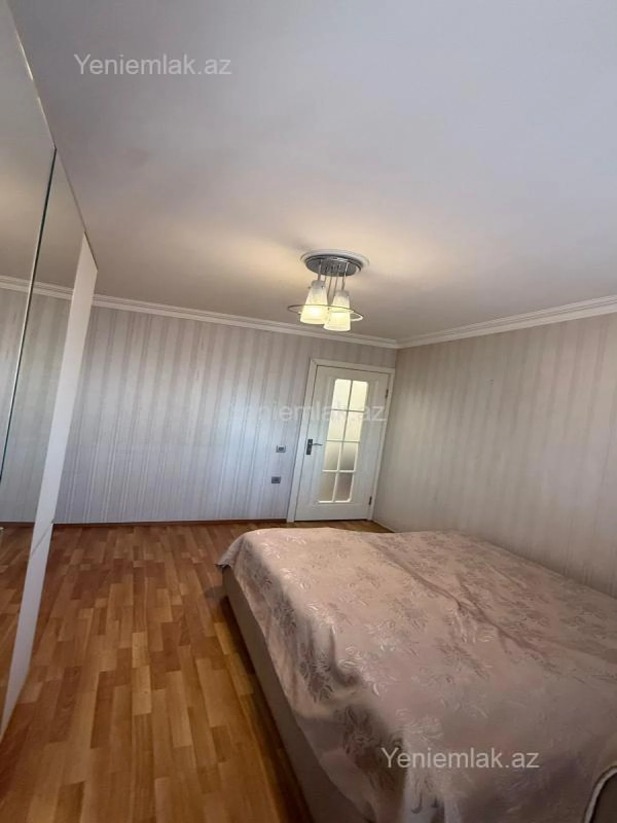 Satılır 3 otaqlı köhnə tikili 70 m²