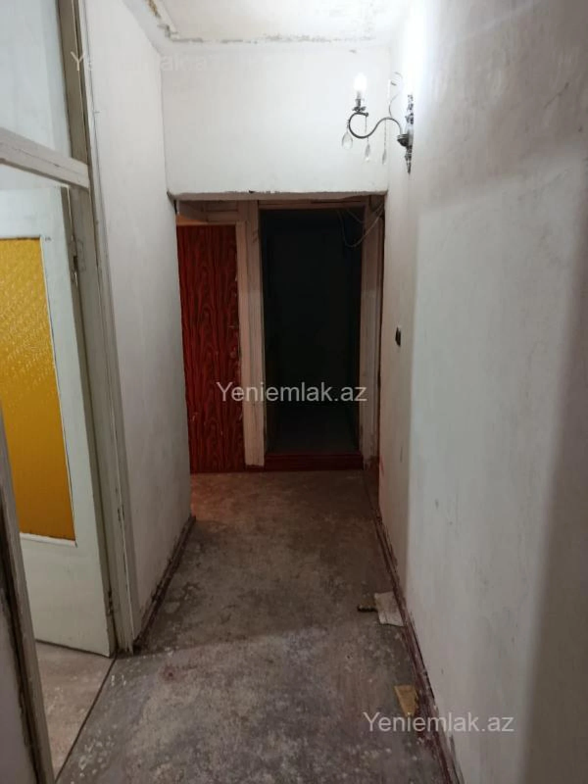 Satılır 4 otaqlı köhnə tikili 90 m²