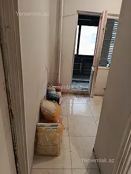 Satılır 4 otaqlı köhnə tikili 90 m²