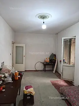 Satılır 4 otaqlı köhnə tikili 90 m²