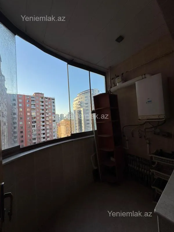 Satılır 4 otaqlı yeni tikili 180 m²